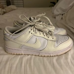 Nike Dunks - size 8